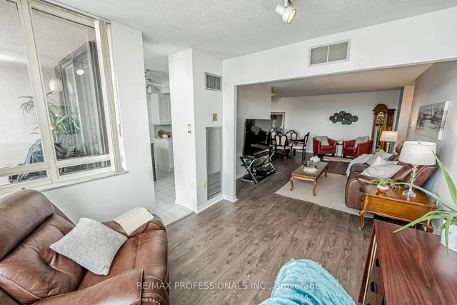 Additional image 28 of 20 Cherrytree Dr Unit 1408