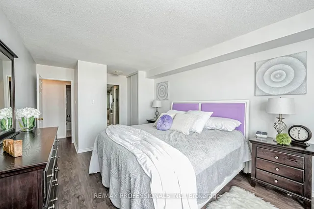 Additional image 18 of 20 Cherrytree Dr Unit 1408