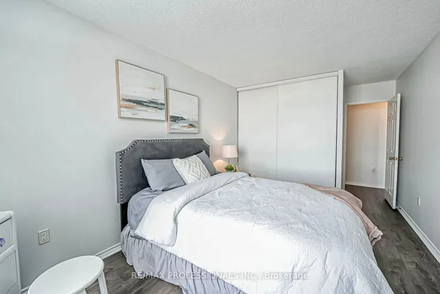 Additional image 14 of 20 Cherrytree Dr Unit 1408