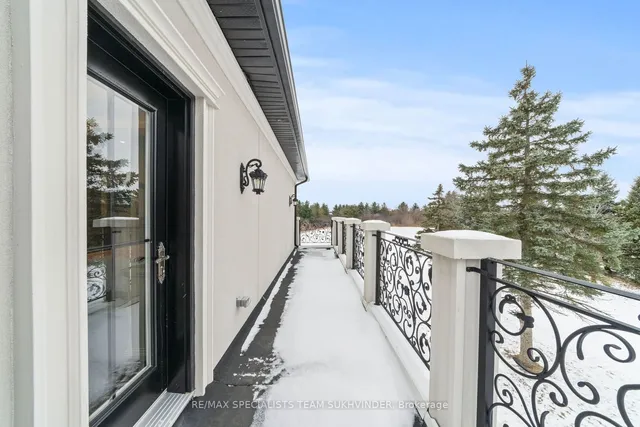 Additional property image - 4 Grafton Cres
