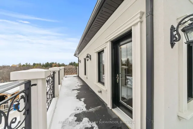 Additional property image - 4 Grafton Cres
