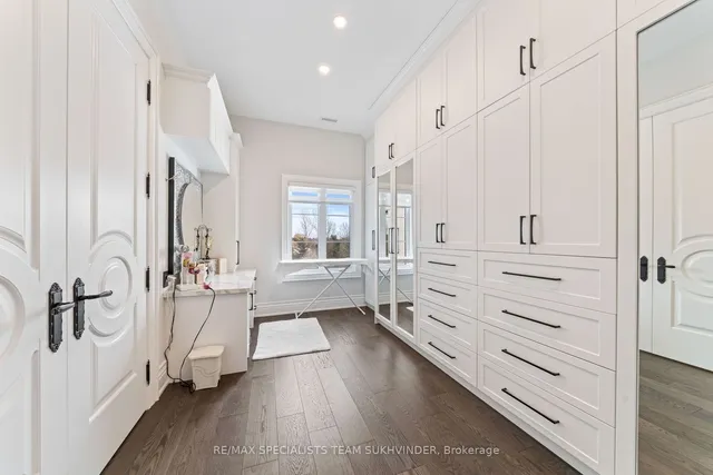 Additional property image - 4 Grafton Cres