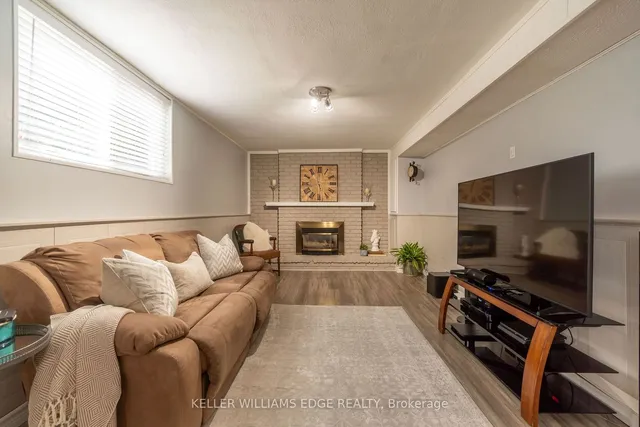 Additional property image - 955 Cloverleaf Dr