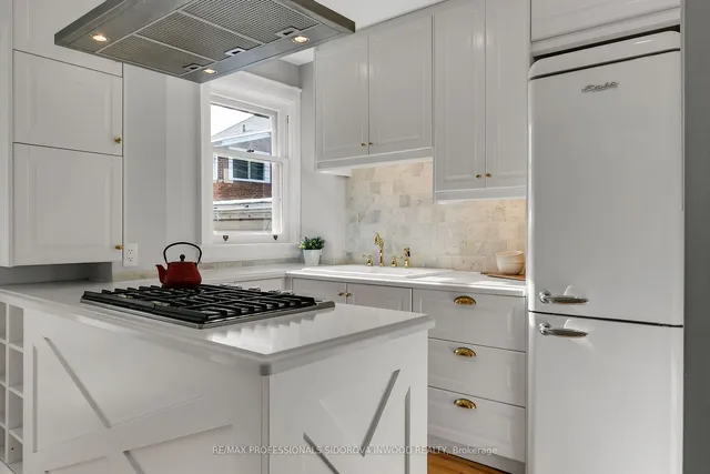 Additional property image - 69 MacGregor Ave