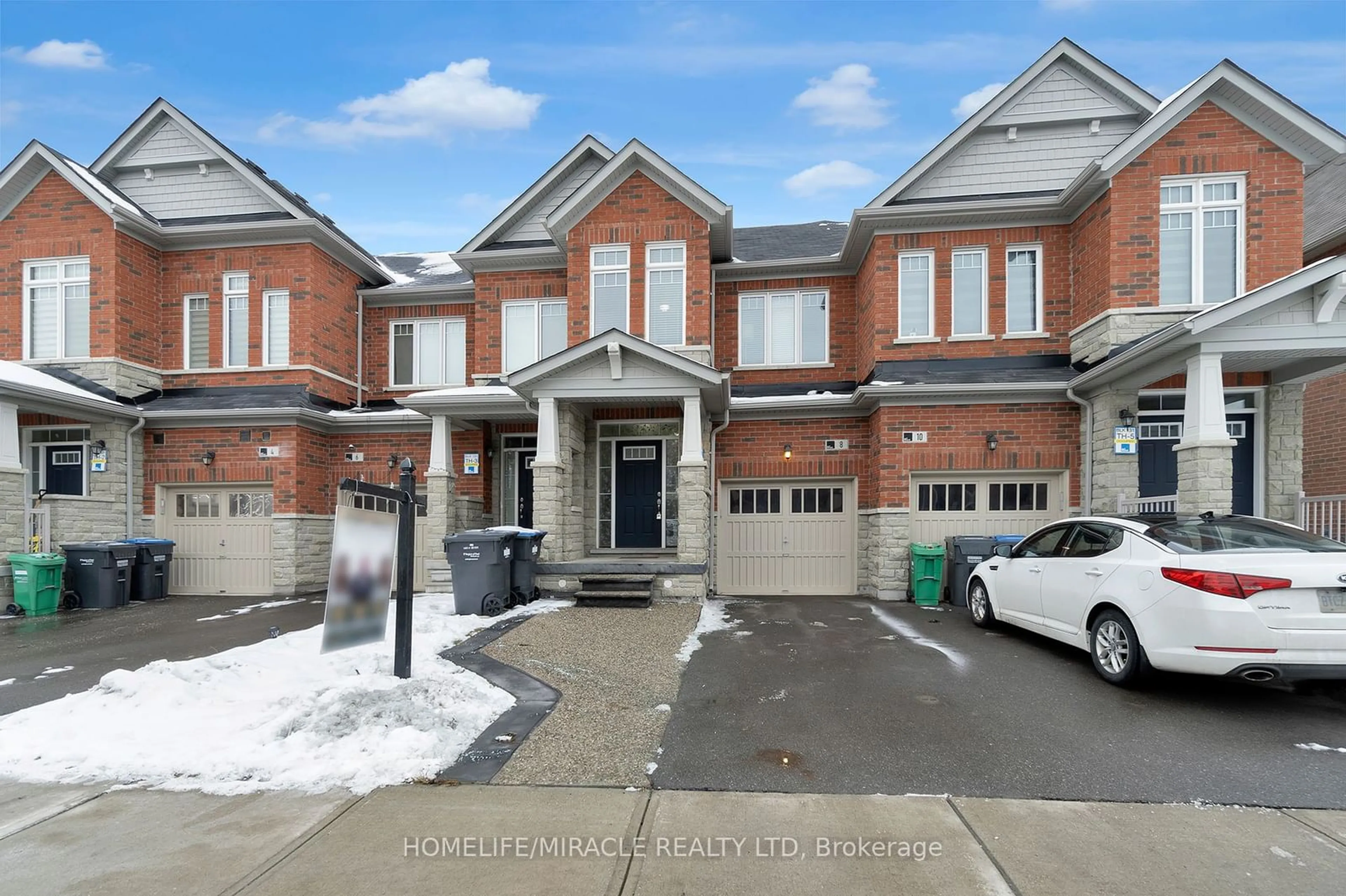 Unknown for 8 Phyllis Dr, Caledon Ontario L7C 4E3