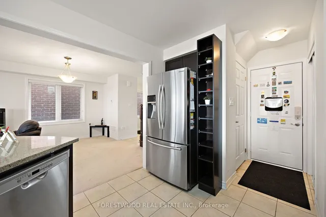 Additional property image - 93 Enford Cres