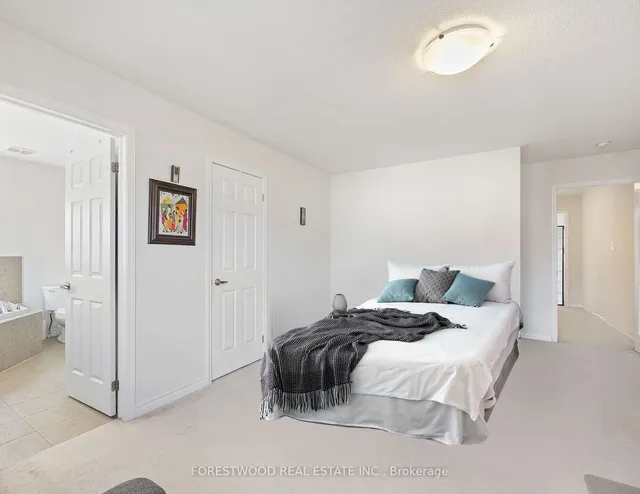 Additional property image - 93 Enford Cres