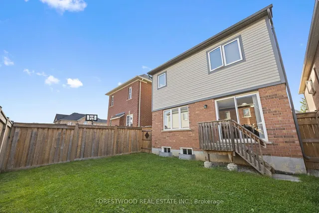 Additional property image - 93 Enford Cres
