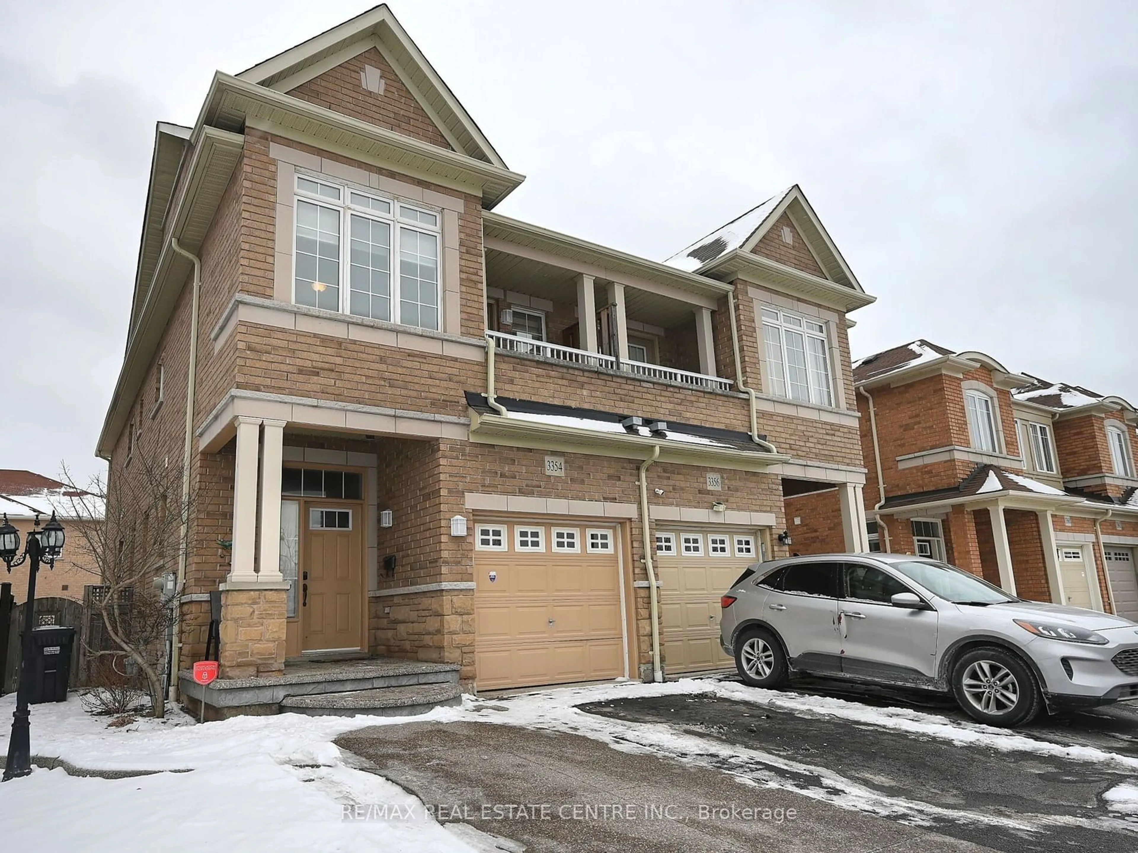 Home with brick exterior material, street for 3354 Sunlight St, Mississauga Ontario L5M 0G9