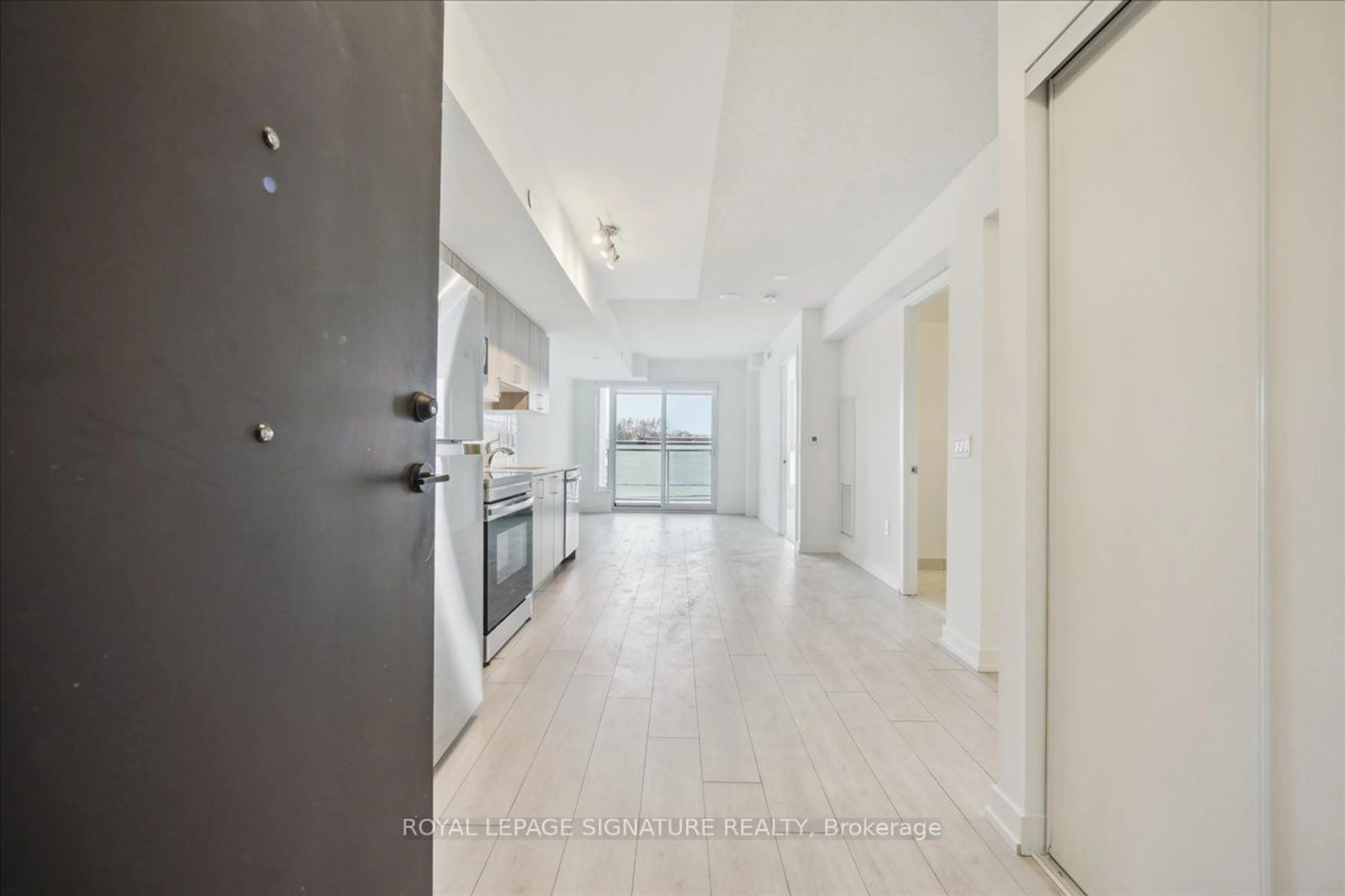 Unknown for 831 Glencairn Ave Ave #25, Toronto Ontario M6B 2A4