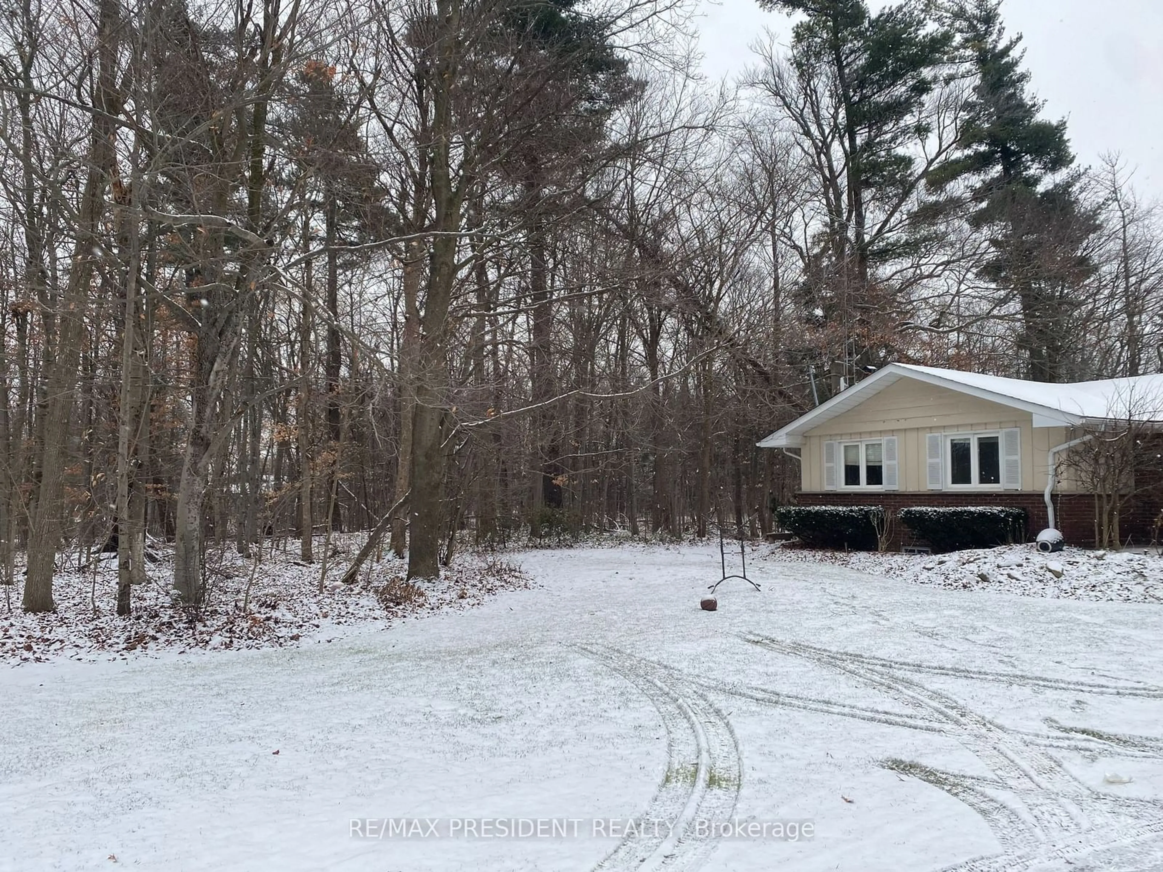 A pic from outside/outdoor area/front of a property/back of a property/a pic from drone, forest/trees view for 10588 Eighth Line, Halton Hills Ontario L7G 4S5