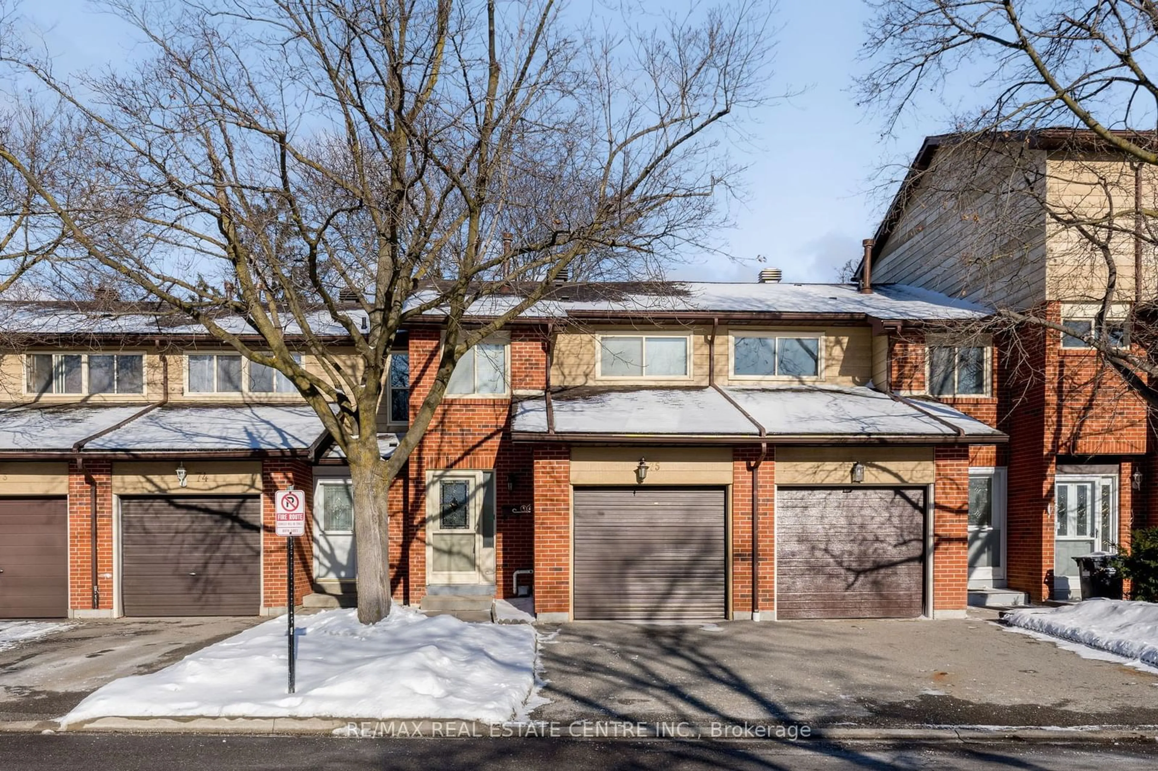 Home with brick exterior material, street for 75 Foster Cres, Brampton Ontario L6V 3M8