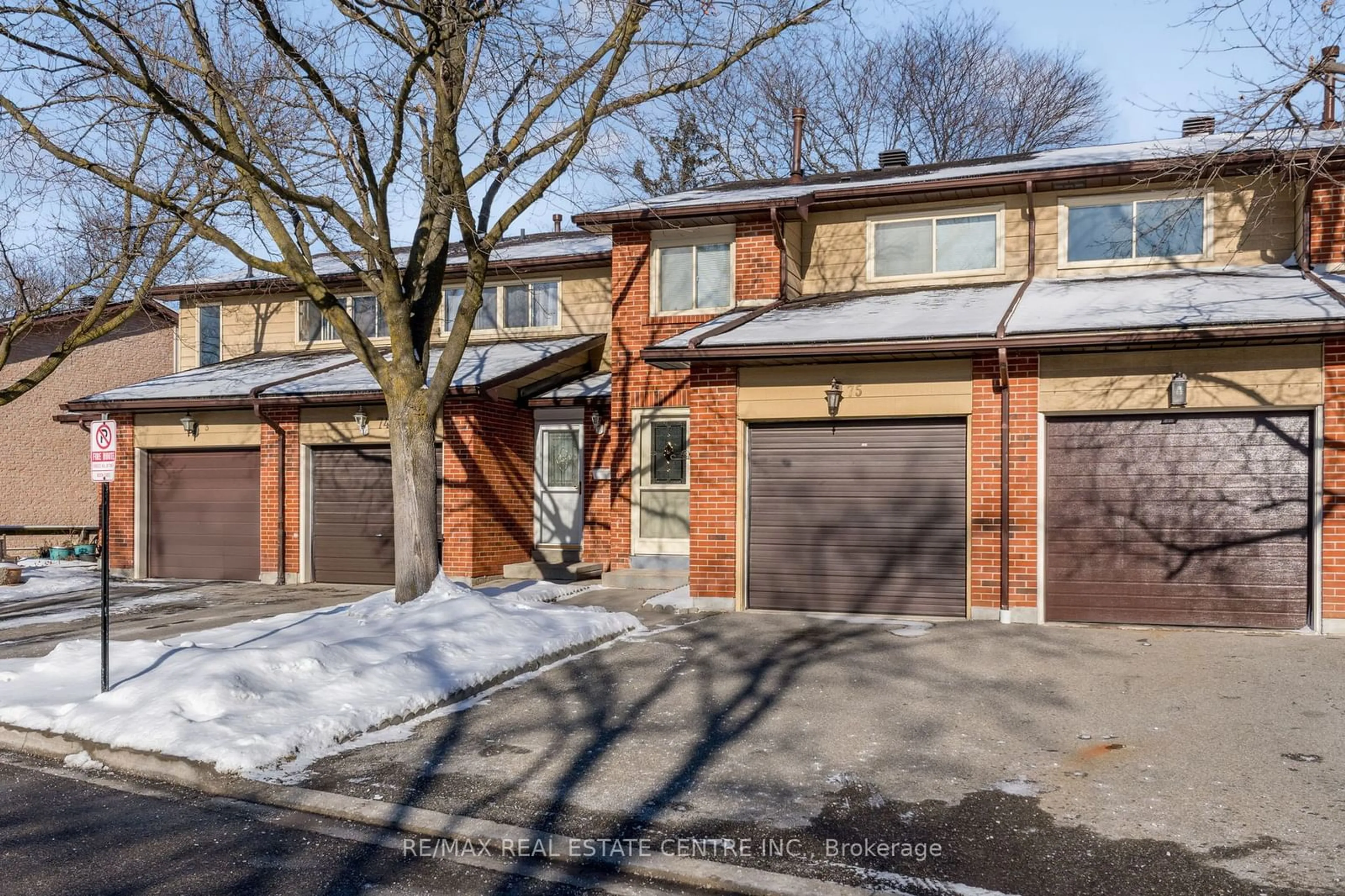 Home with brick exterior material, street for 75 Foster Cres, Brampton Ontario L6V 3M8