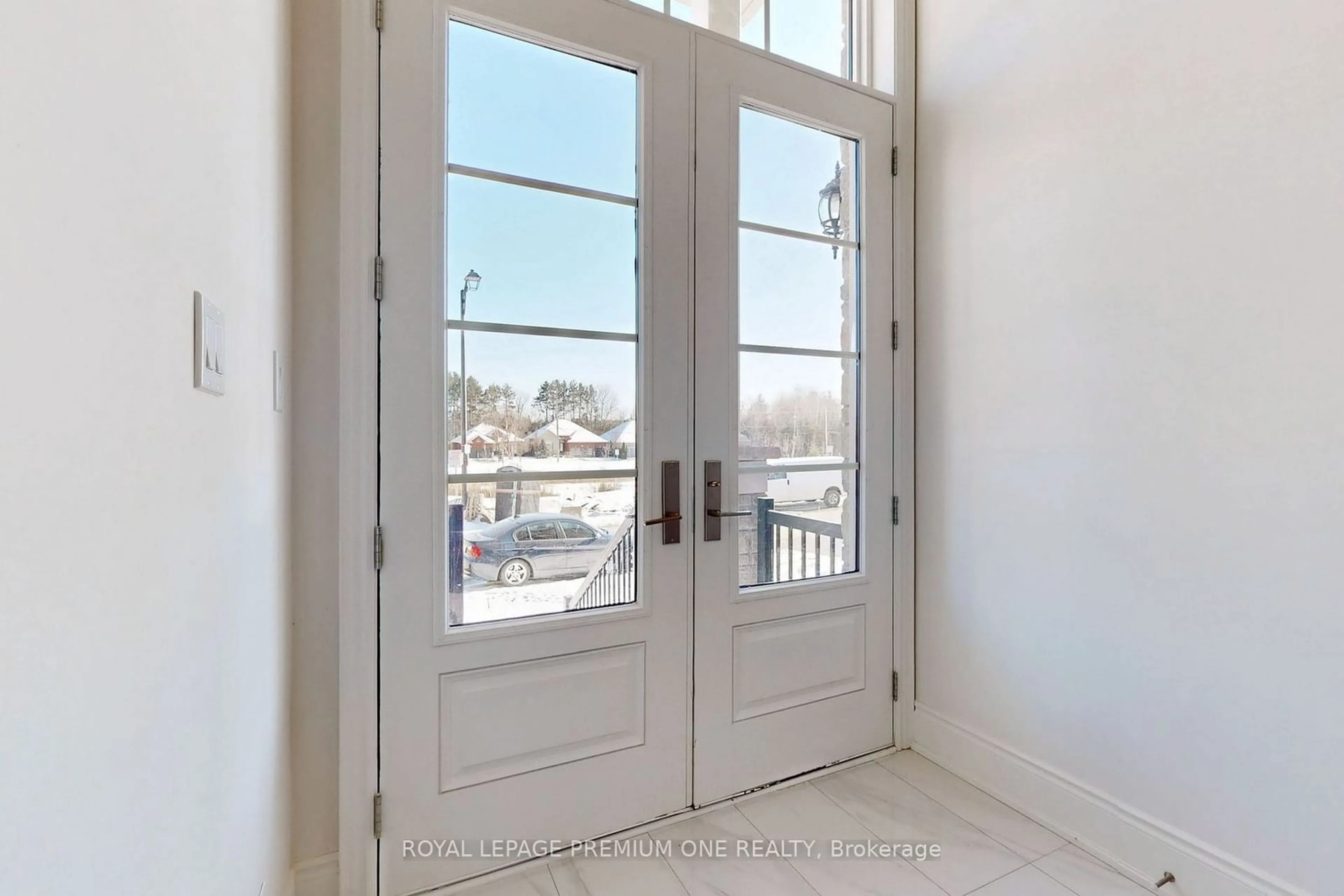 Indoor entryway for 44 James Walker Ave, Caledon Ontario L7C 1R5