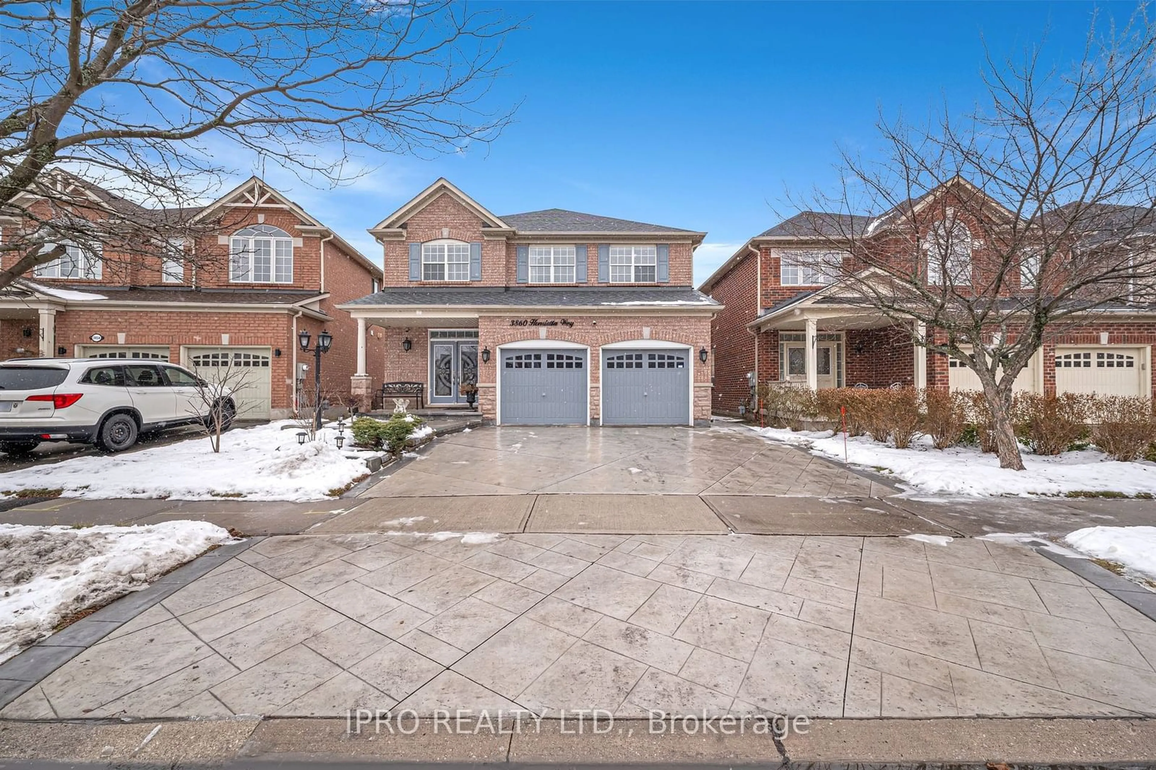 Home with brick exterior material, street for 3860 Henrietta Way, Mississauga Ontario L5M 7Y4