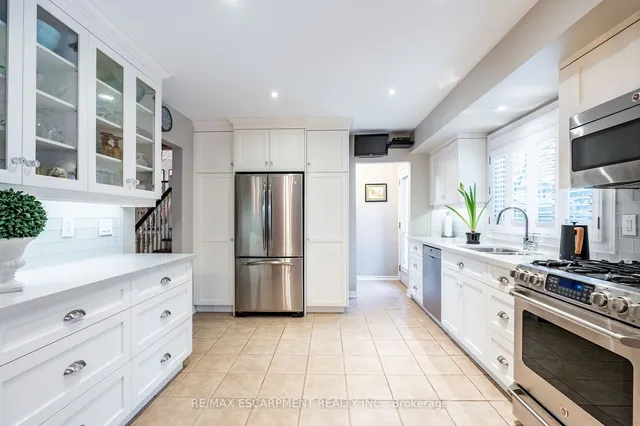 Additional property image - 3237 Woodward Ave