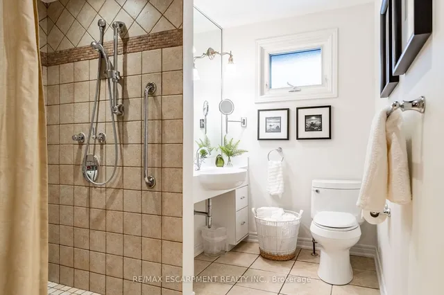 Additional property image - 3237 Woodward Ave