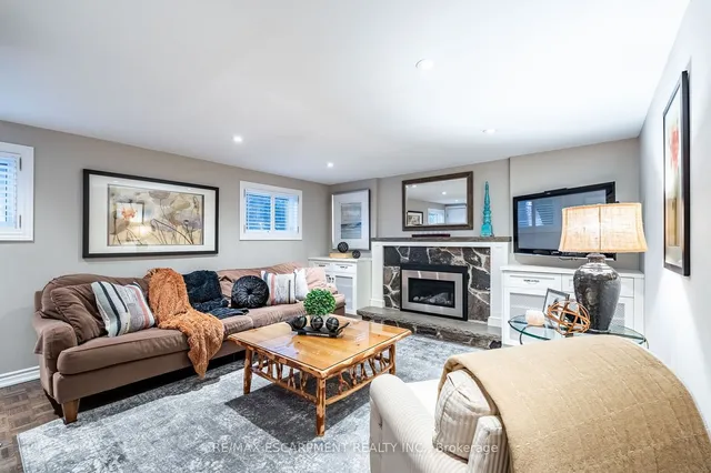 Additional property image - 3237 Woodward Ave