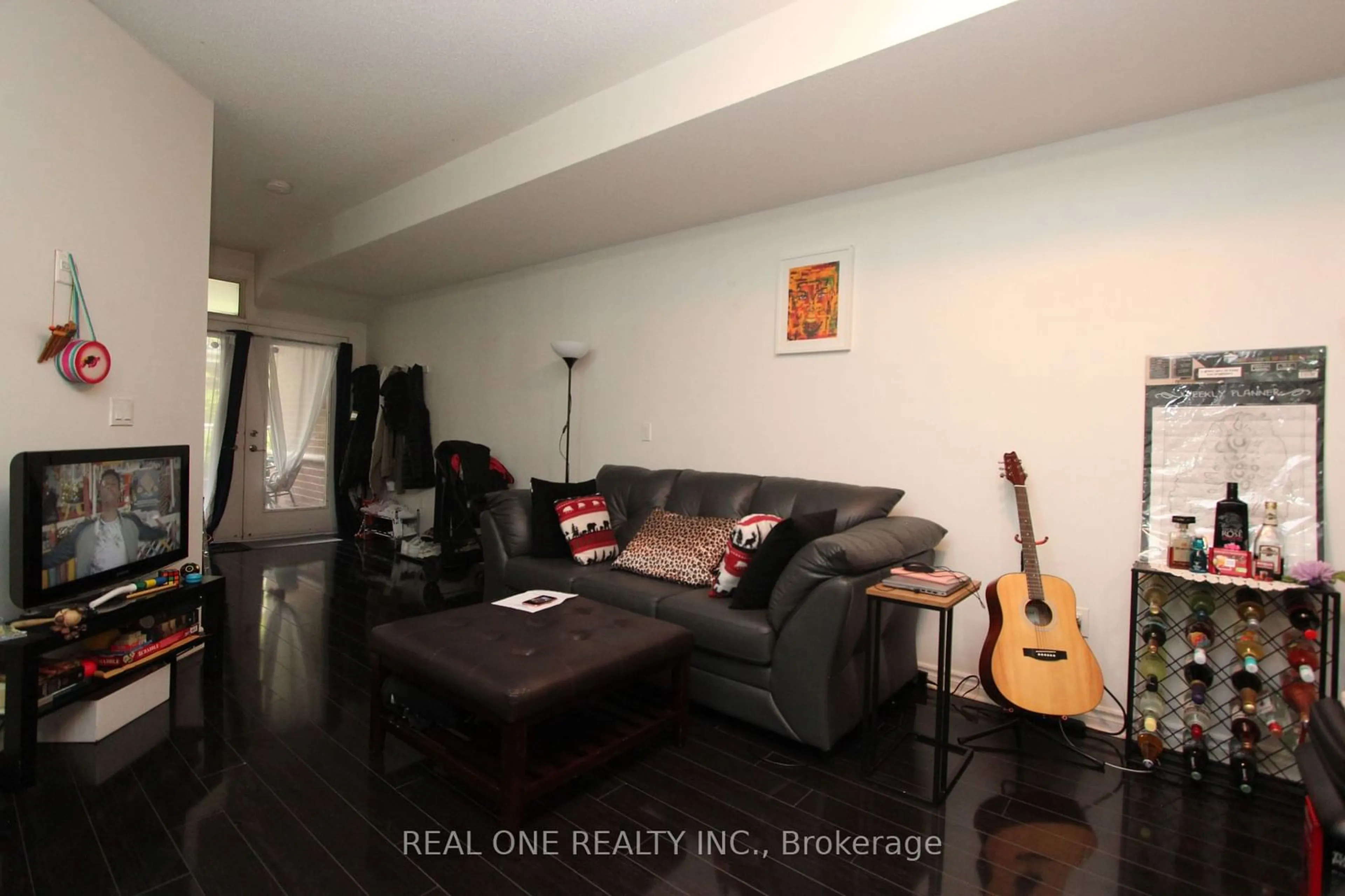 A pic of a room for 38 Gibson Ave #11, Toronto Ontario M9N 0A5