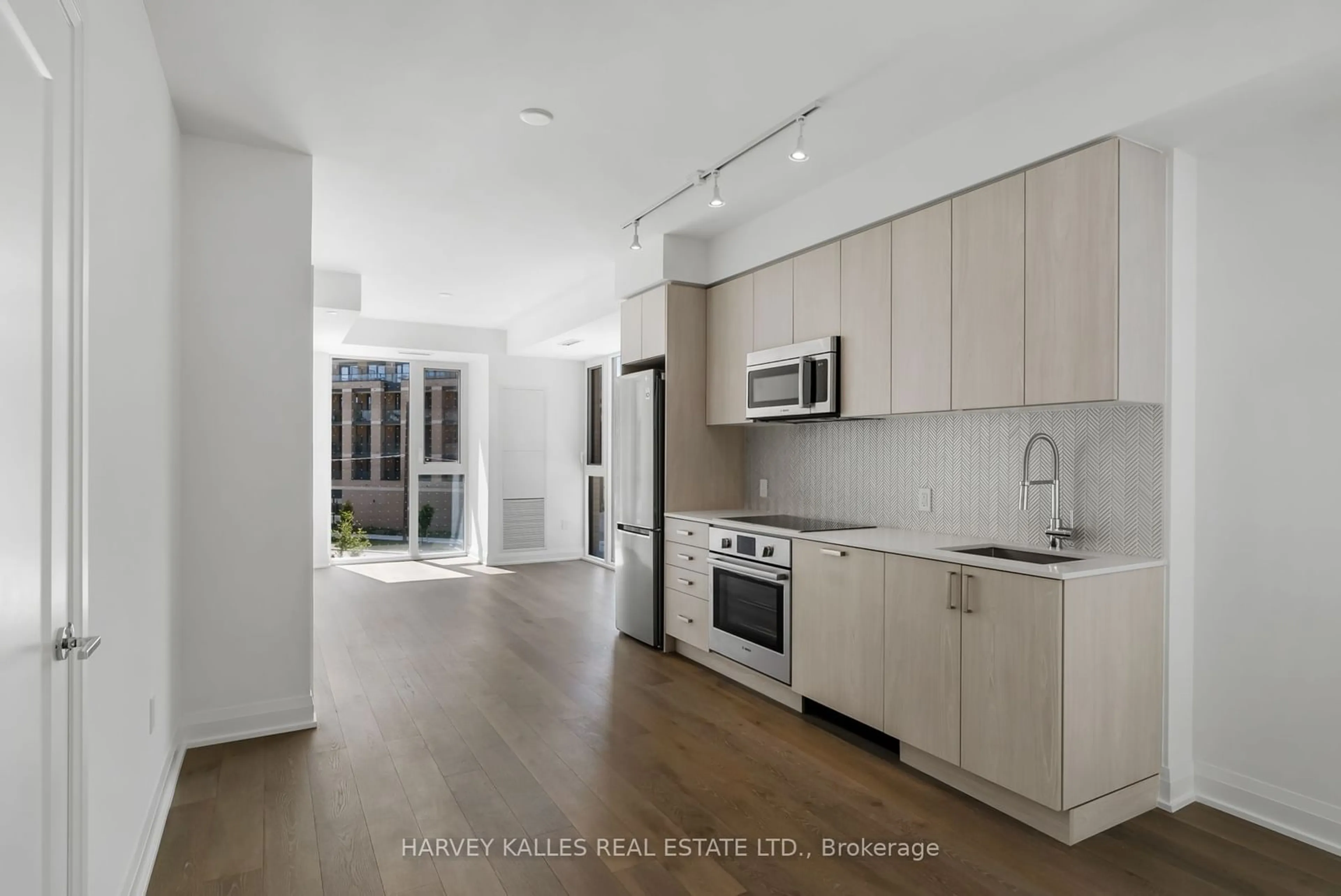 Open concept kitchen, unknown for 293 The Kingsway #305, Toronto Ontario M9A 3A9