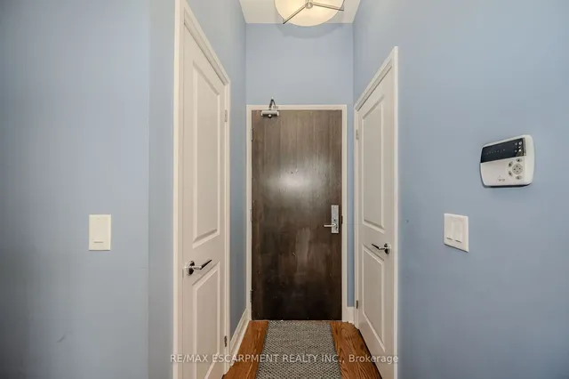 Additional property image - 1185 The Queensway Unit 112