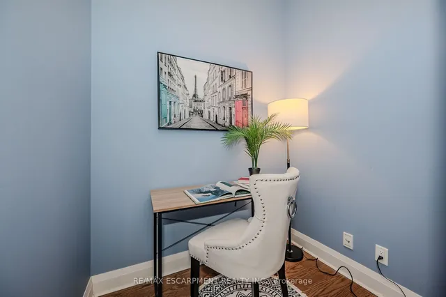Additional property image - 1185 The Queensway Unit 112
