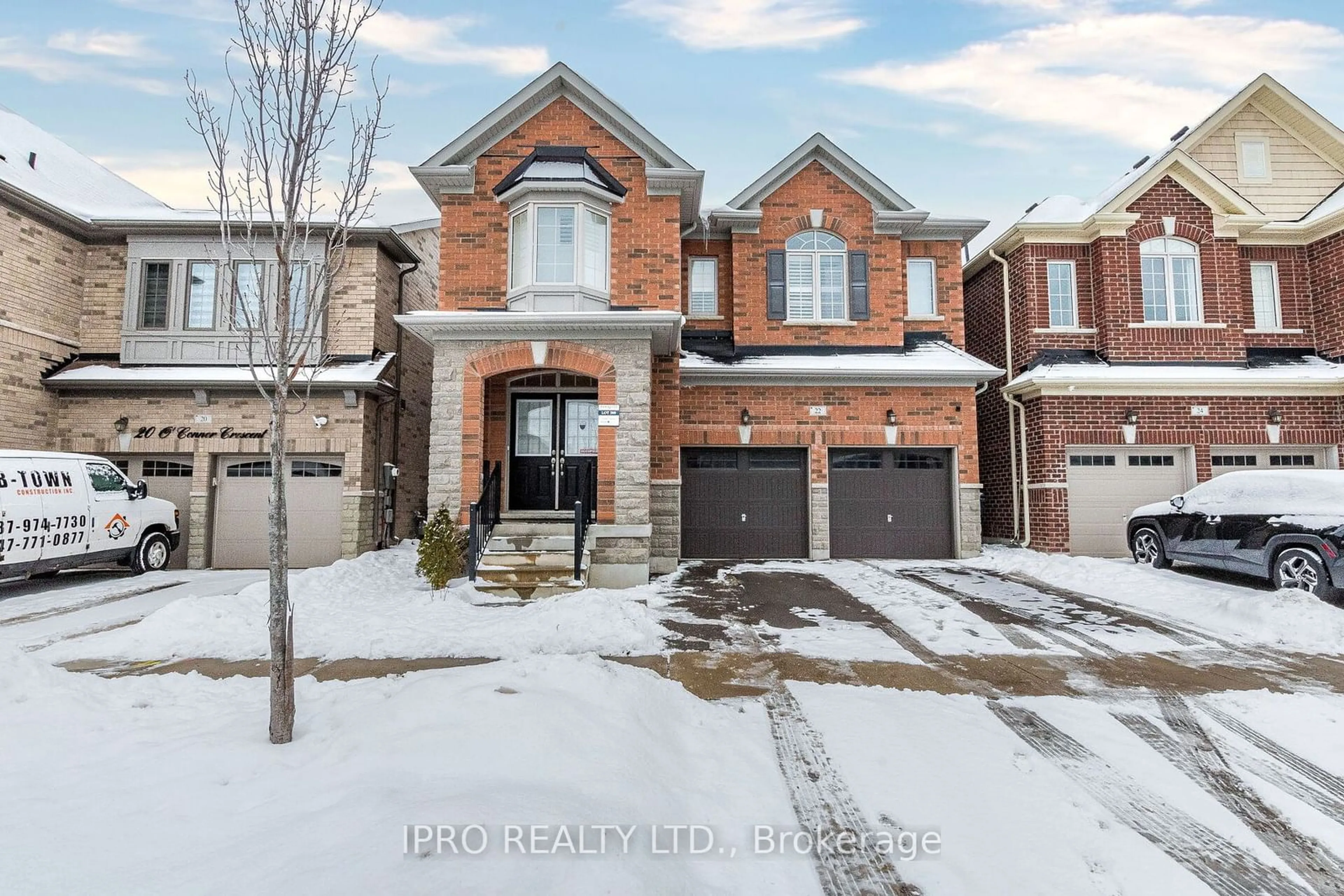 Home with brick exterior material, street for 22 O'connor Cres, Brampton Ontario L7A 5A6