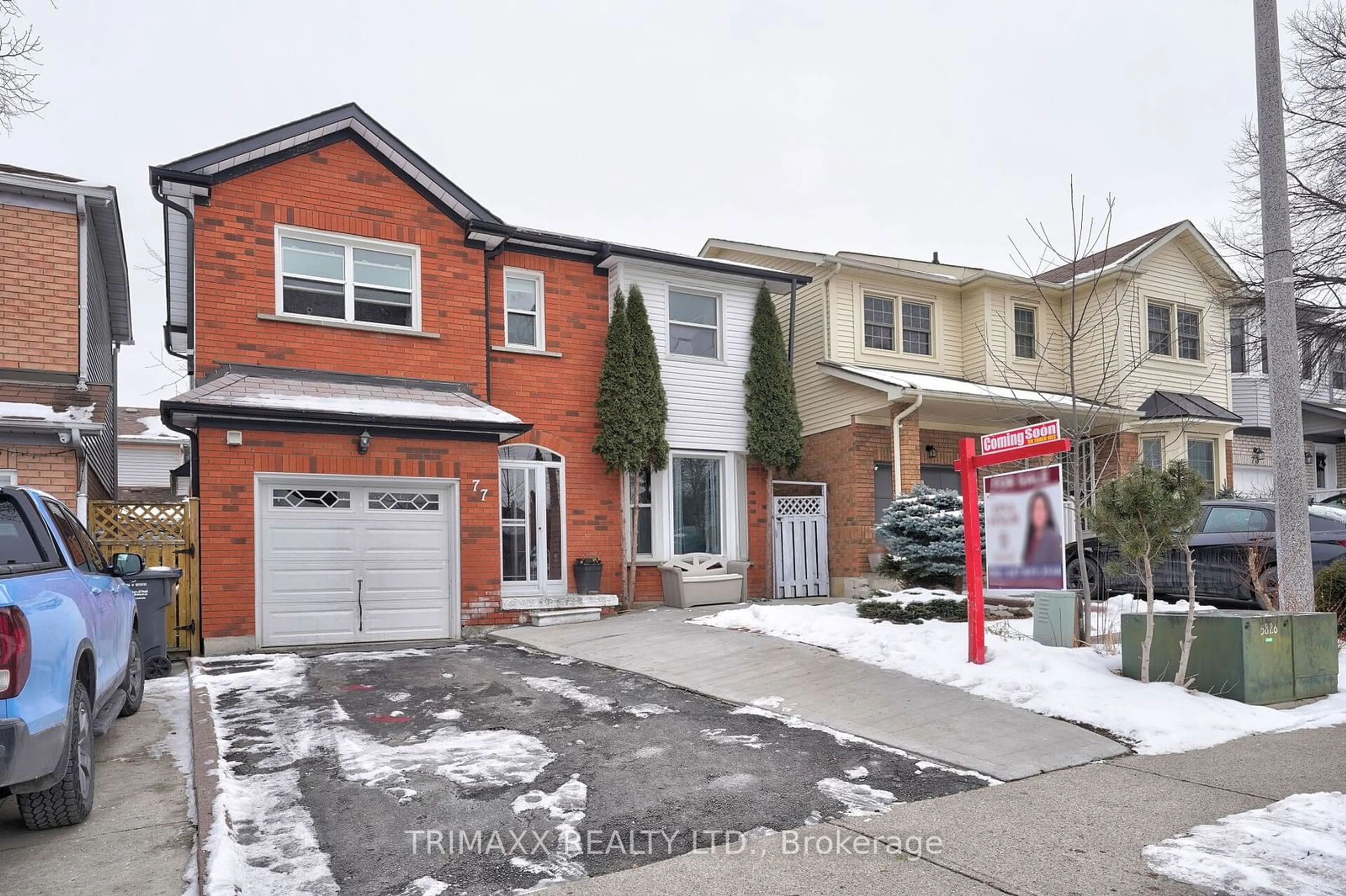 Home with brick exterior material, street for 77 Stoneledge Circ, Brampton Ontario L6R 1G8