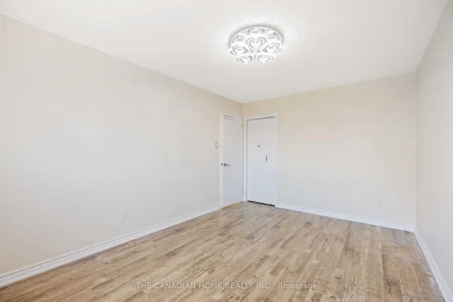 Additional property image - 307 Royal Salisbury Way