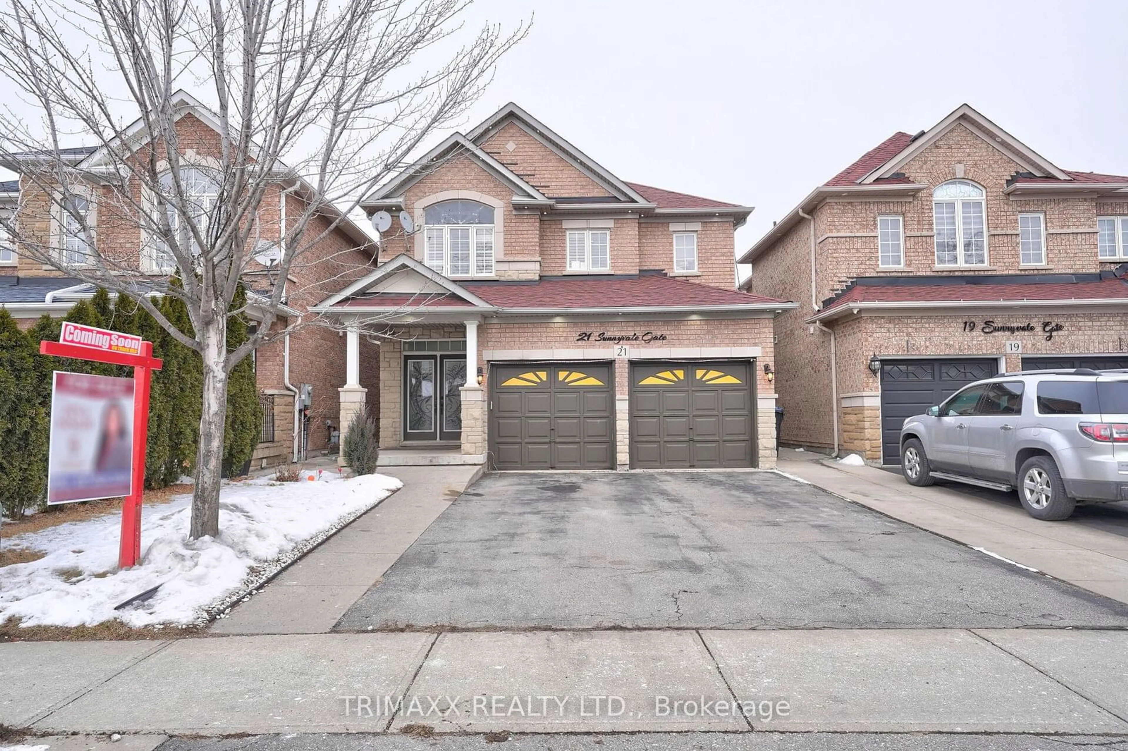 Home with brick exterior material, street for 21 Sunnyvale Gate, Brampton Ontario L6S 6J3