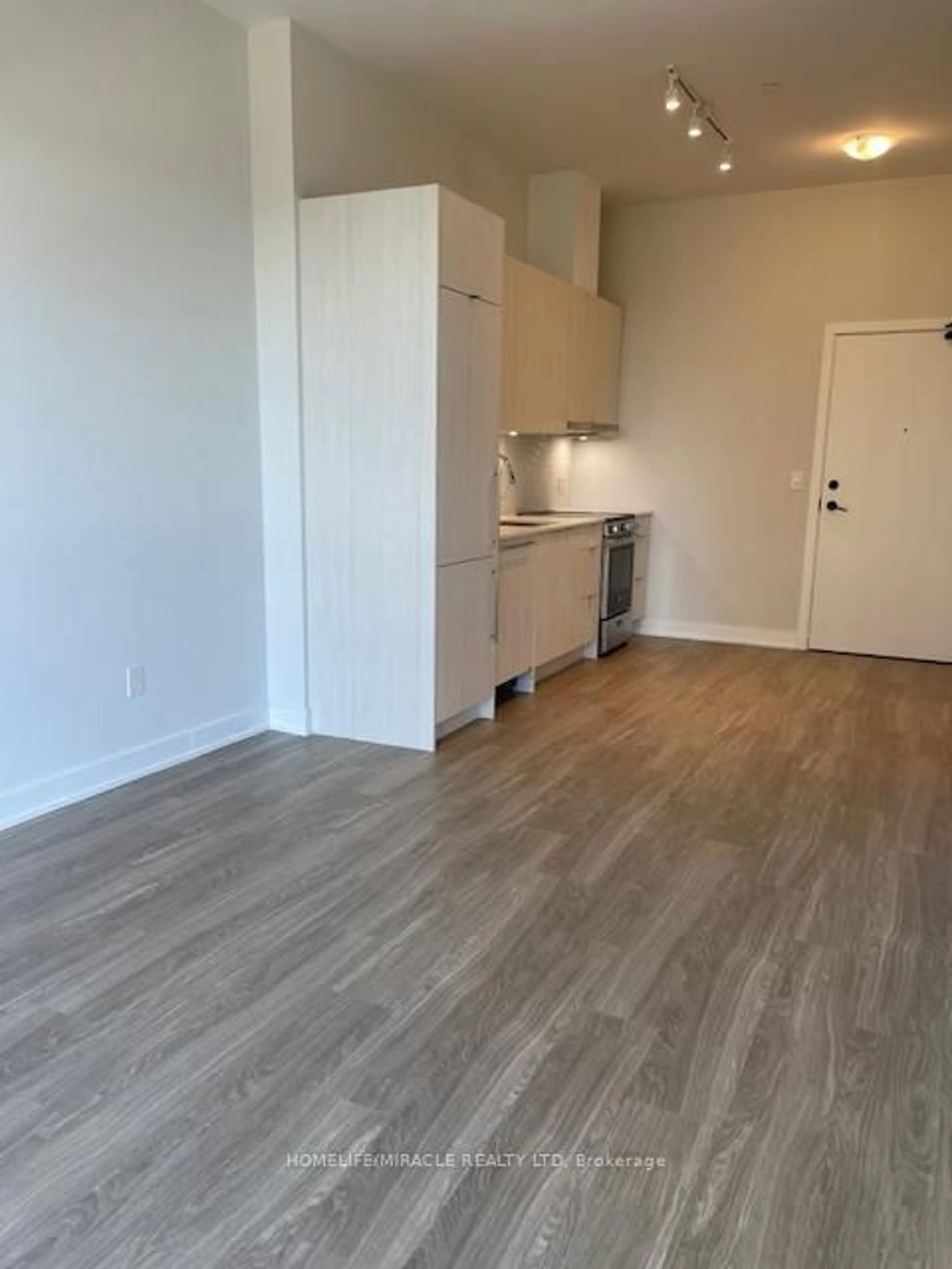 A pic of a room for 4130 Parkside Village Dr #413, Mississauga Ontario L5B 3M8