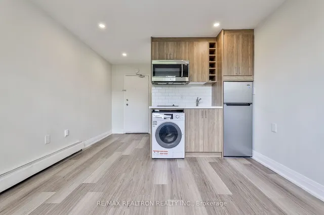 Additional property image - 1302 King St