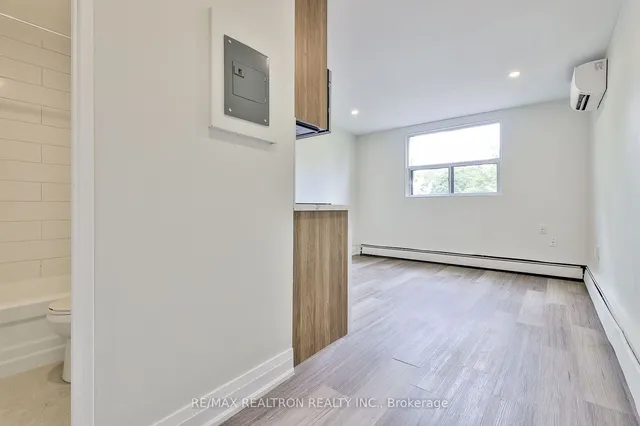 Additional property image - 1302 King St