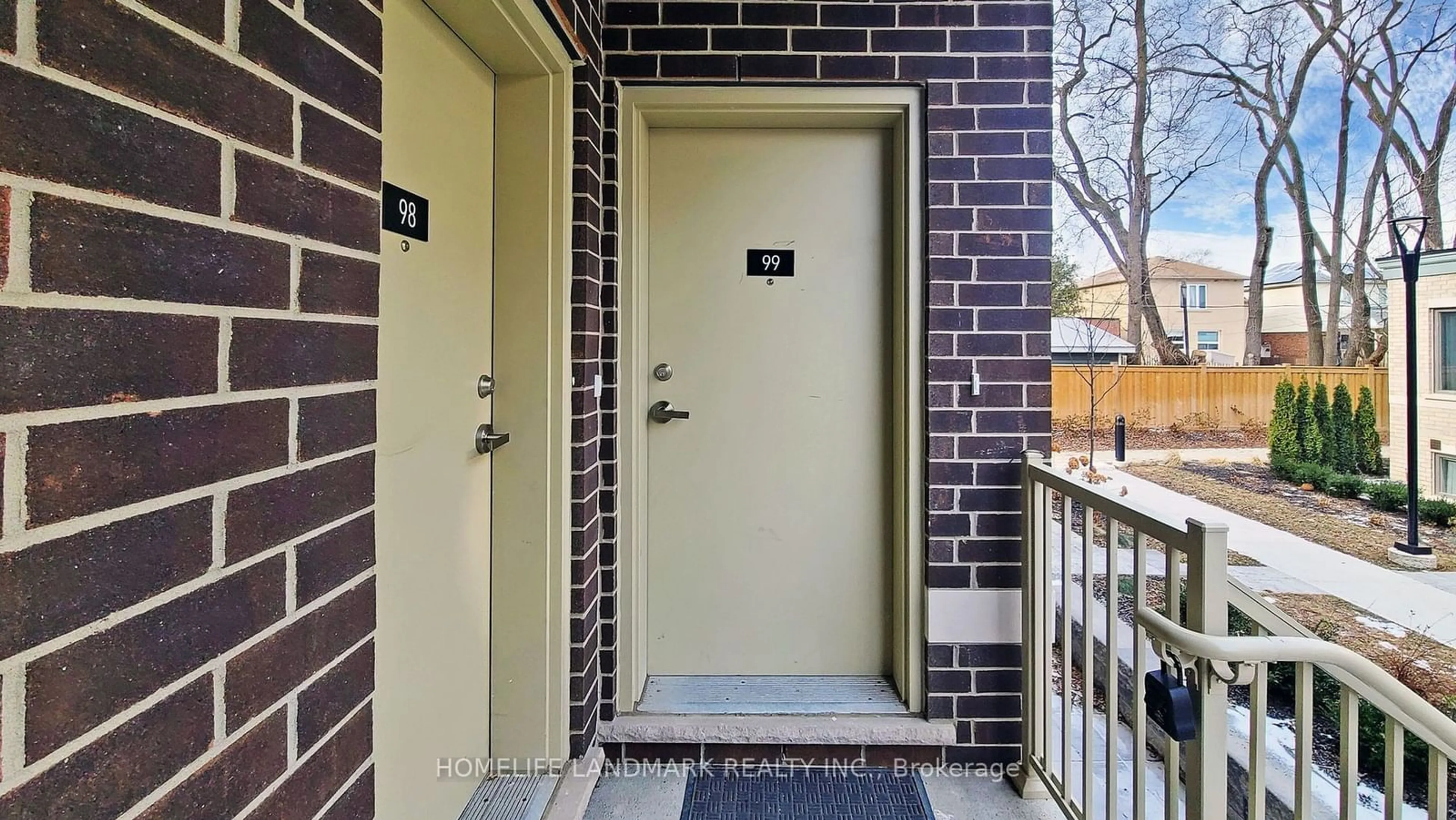 Indoor entryway for 20 William Jackson Way #99, Toronto Ontario M8V 0J7