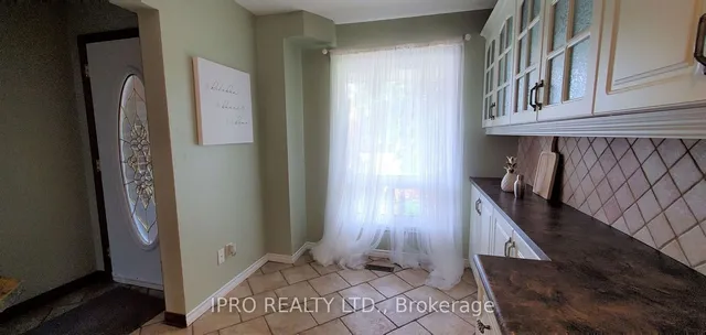 Additional property image - 12 Simmons Blvd