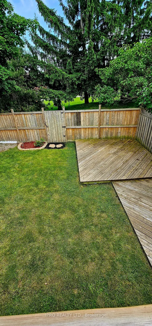 Additional property image - 12 Simmons Blvd