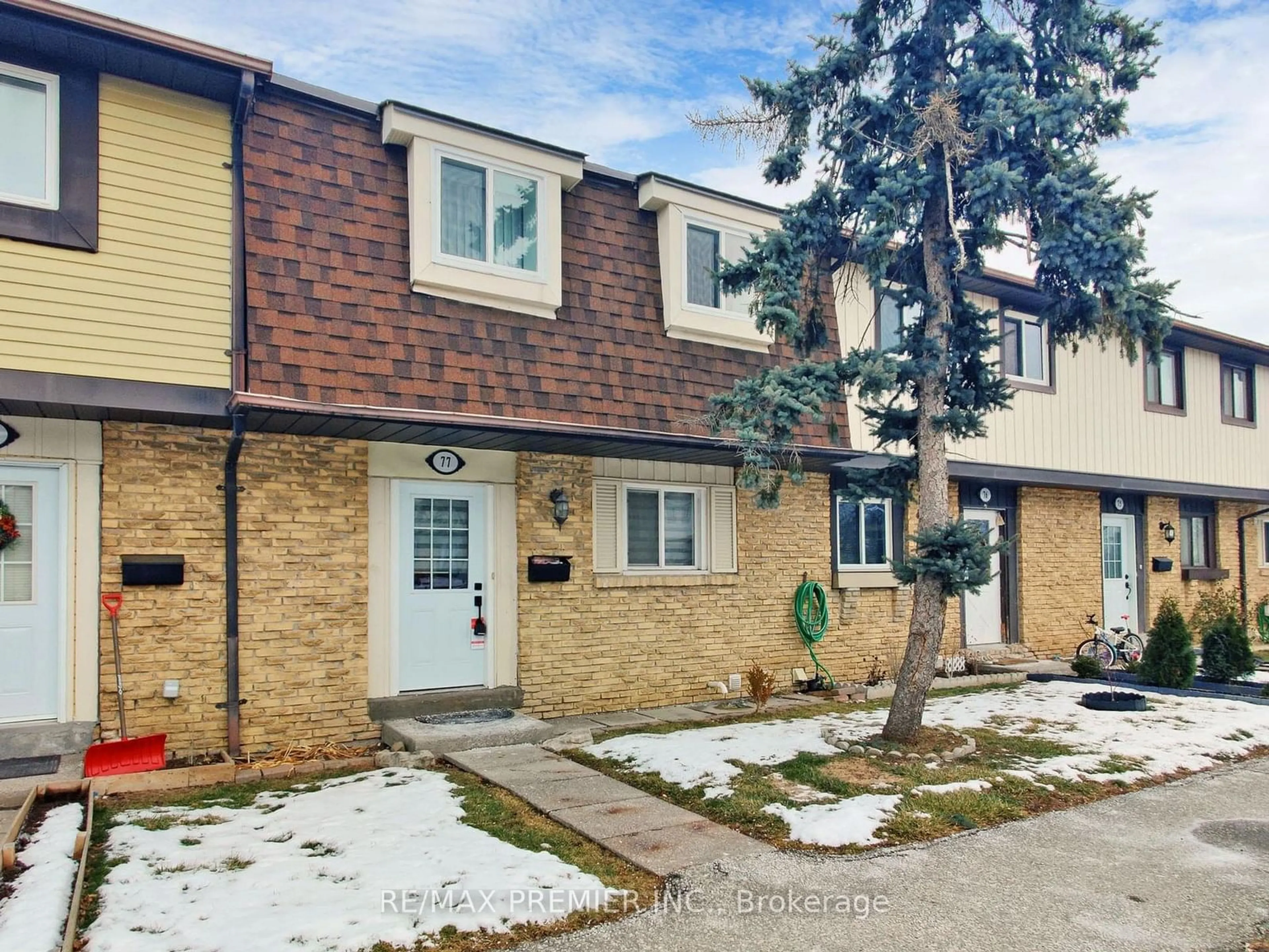 A pic from outside/outdoor area/front of a property/back of a property/a pic from drone, street for 93 Hansen Rd #77, Brampton Ontario L6V 3C8