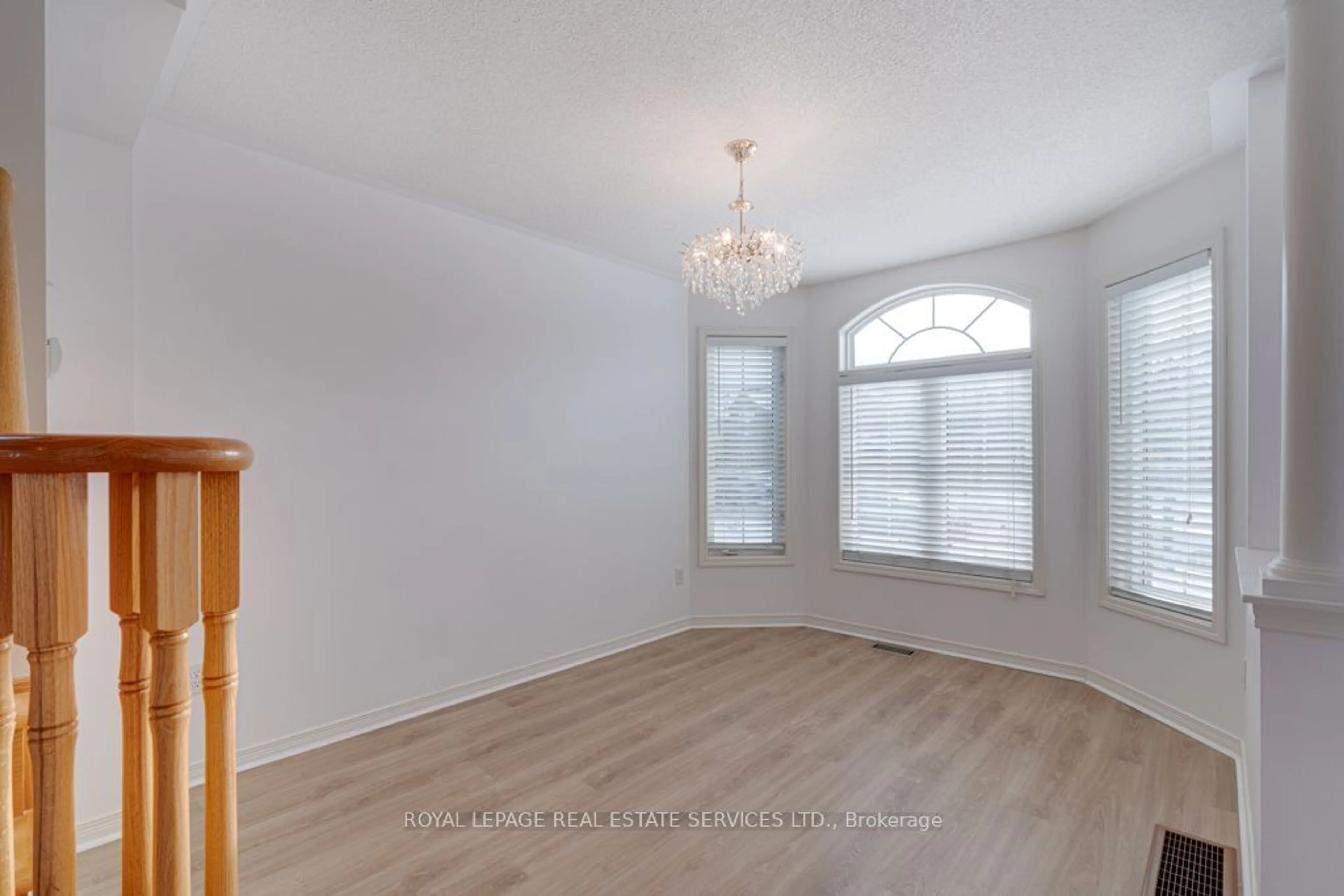 A pic of a room for 4797 Thomas Alton Blvd, Burlington Ontario L7M 0K4