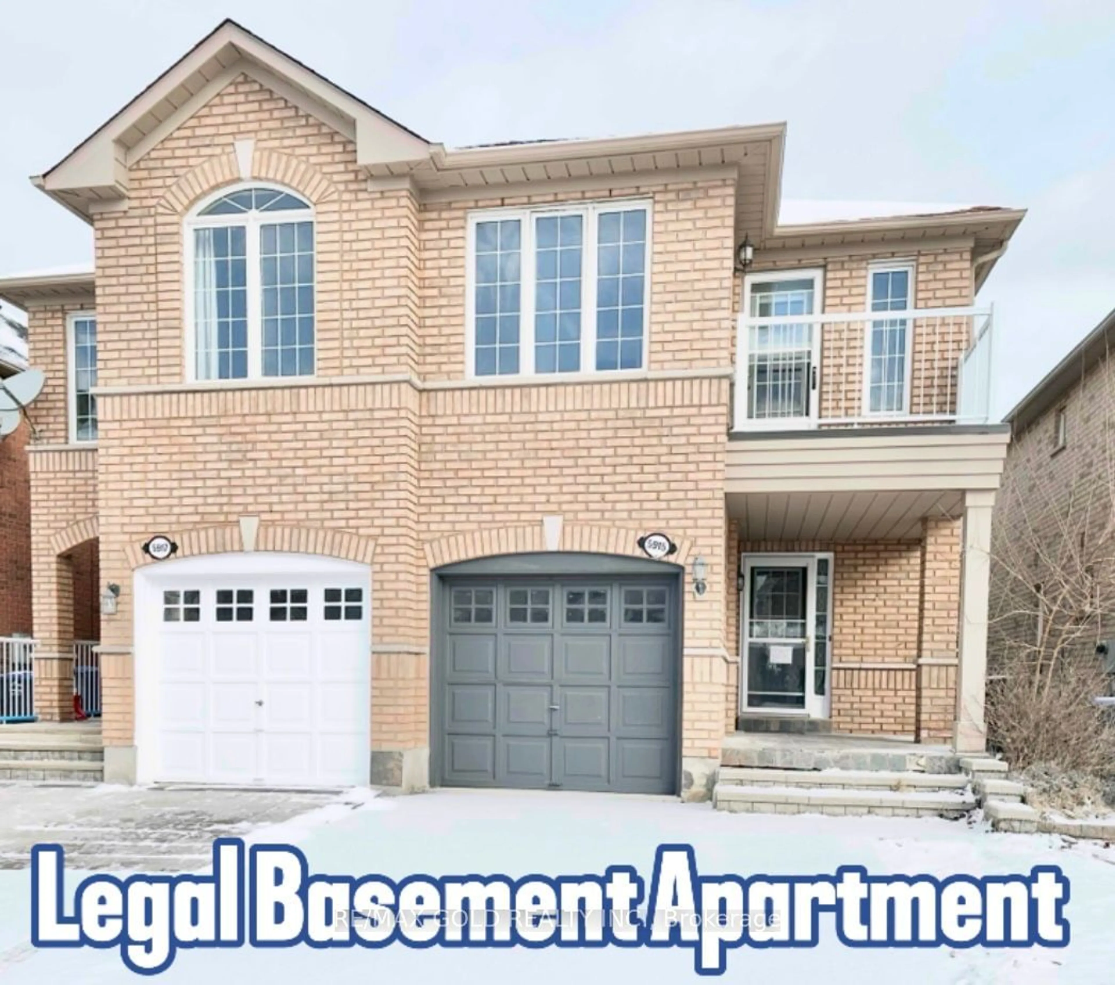 Home with brick exterior material, building for 5915 Churchill Meadows Blvd, Mississauga Ontario L5M 6Y2