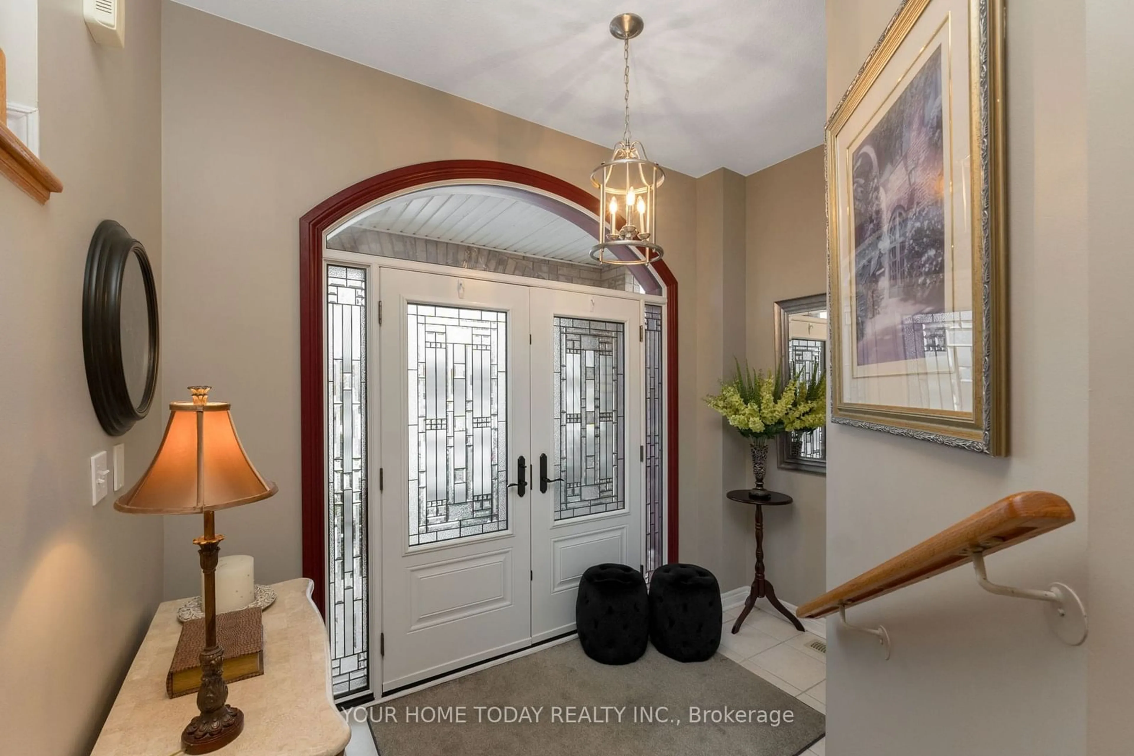 Indoor entryway for 37 Lormel Gate, Brampton Ontario L7A 2K5