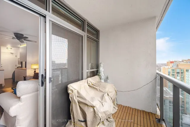 Additional property image - 1 Michael Power Pl Unit LPH13