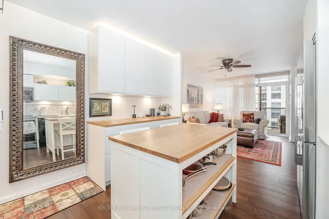 Additional property image - 1 Michael Power Pl Unit LPH13