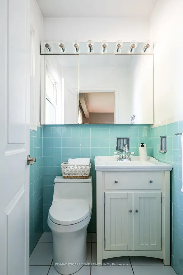 Additional property image - 822 Danforth Pl