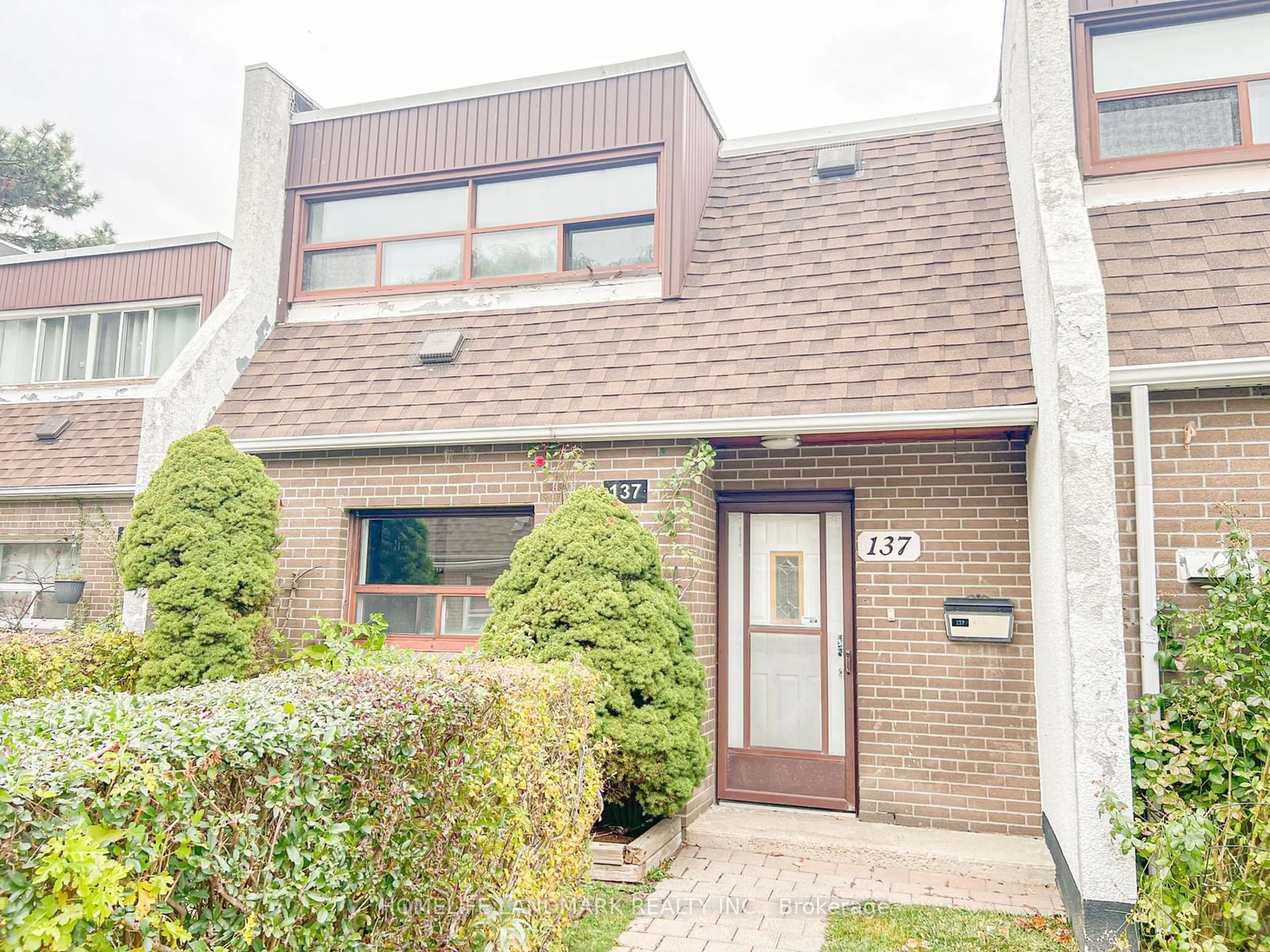 Unknown for 34 Venetian Cres #137, Toronto Ontario M3N 2L8