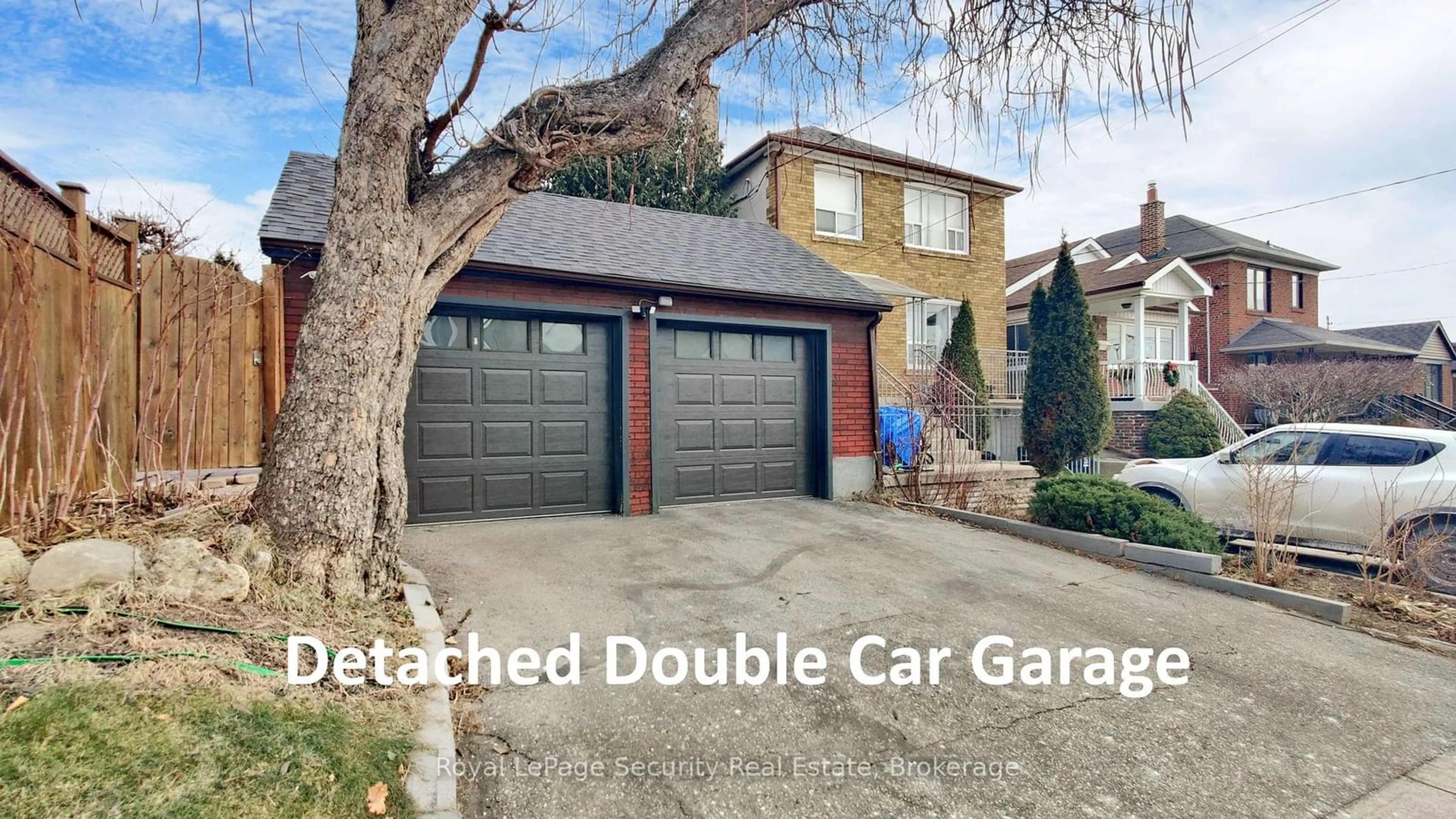 Indoor garage for 151 Bowie Ave, Toronto Ontario M6E 2R1