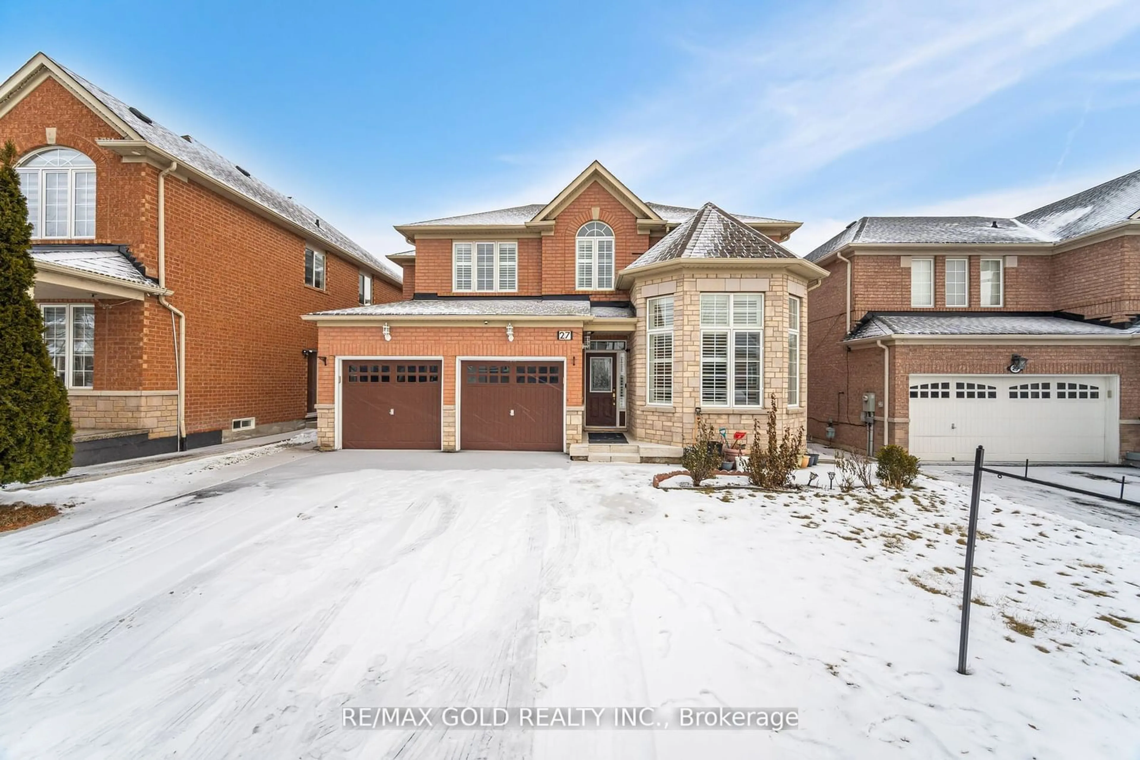 Home with brick exterior material, street for 27 Horizon St, Brampton Ontario L6P 2J3