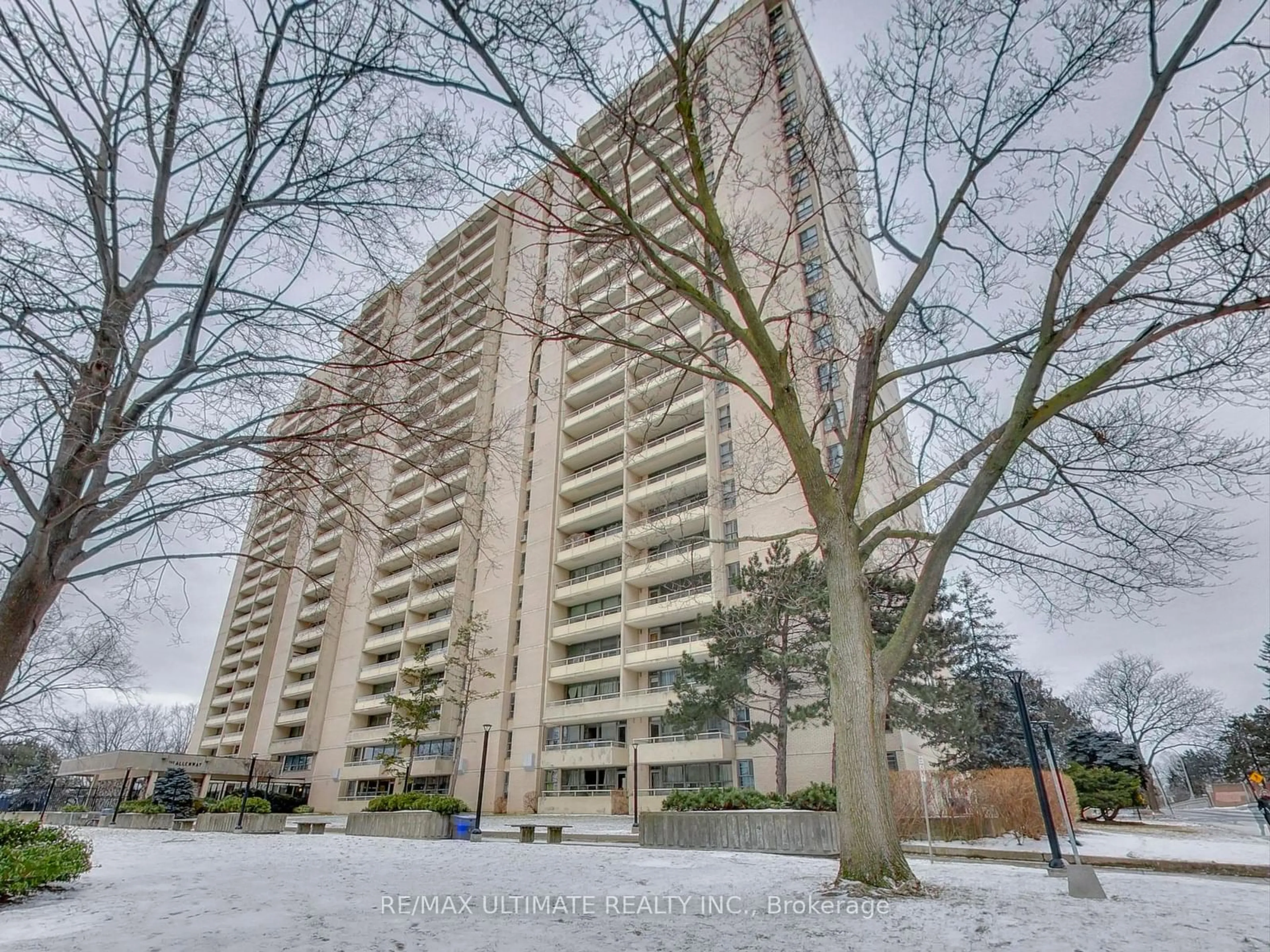 A pic from outside/outdoor area/front of a property/back of a property/a pic from drone, building for 360 Ridelle Ave #2217, Toronto Ontario M6B 1K1