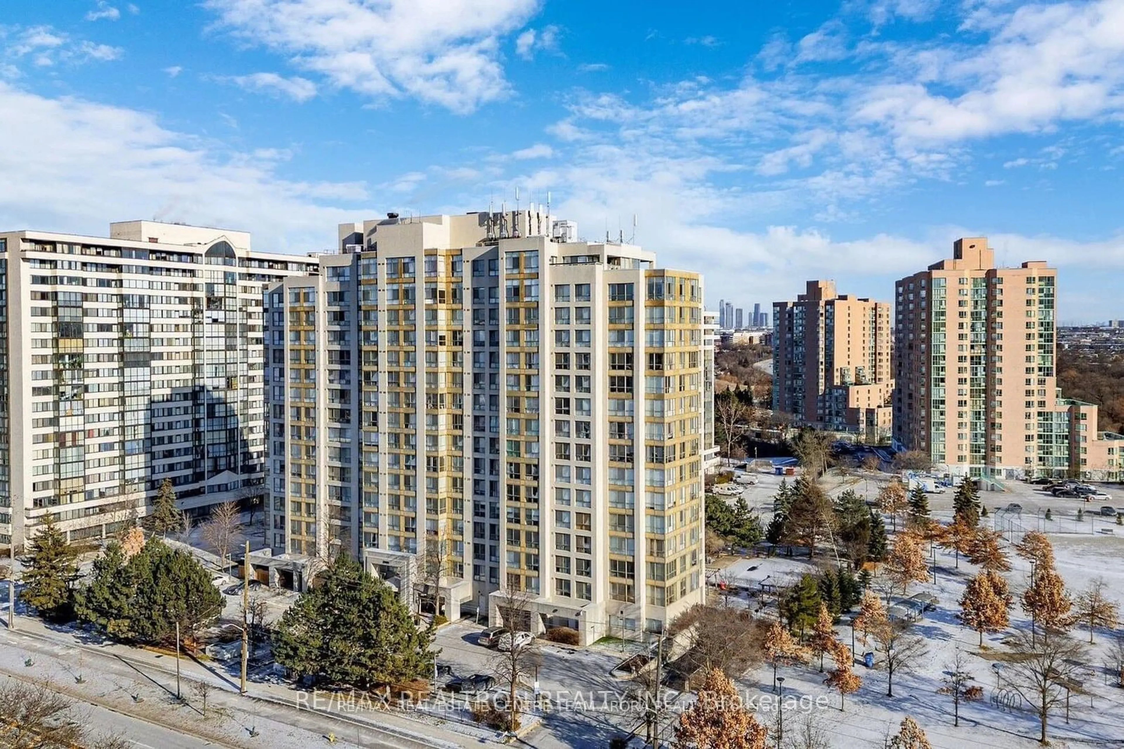 A pic from outside/outdoor area/front of a property/back of a property/a pic from drone, city buildings view from balcony for 2901 Kipling Ave #505, Toronto Ontario M9V 5E5