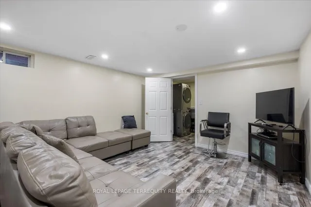 Additional property image - 69 Shady Pine Circ