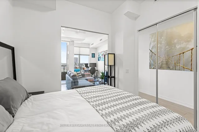 Additional property image - 270 Dufferin St Unit 919